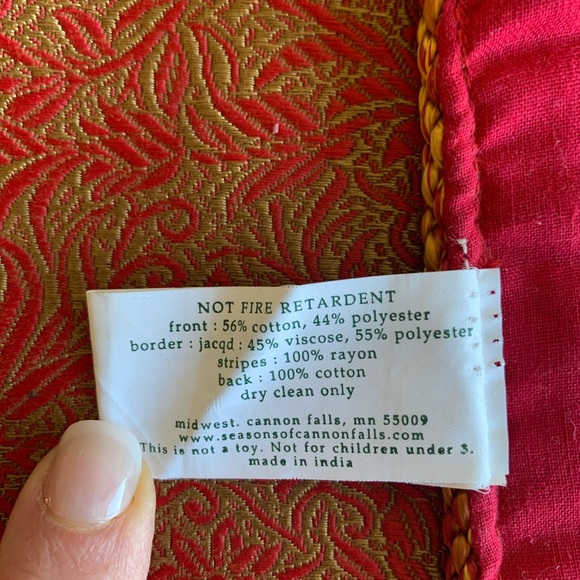 Table Runner - Picture 5 of 5